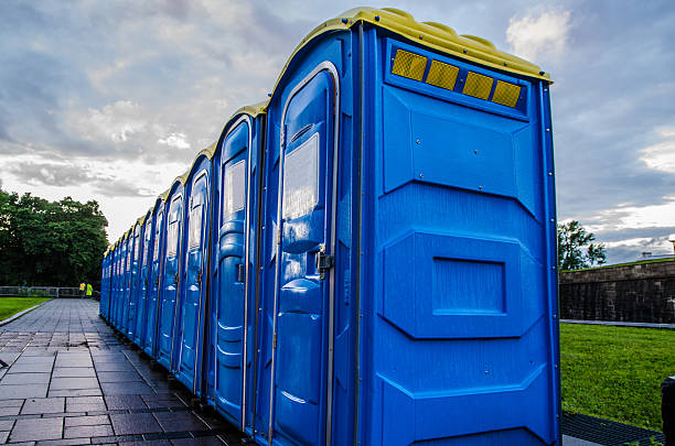 Best Portable bathroom rental  in Oak Creek, WI
